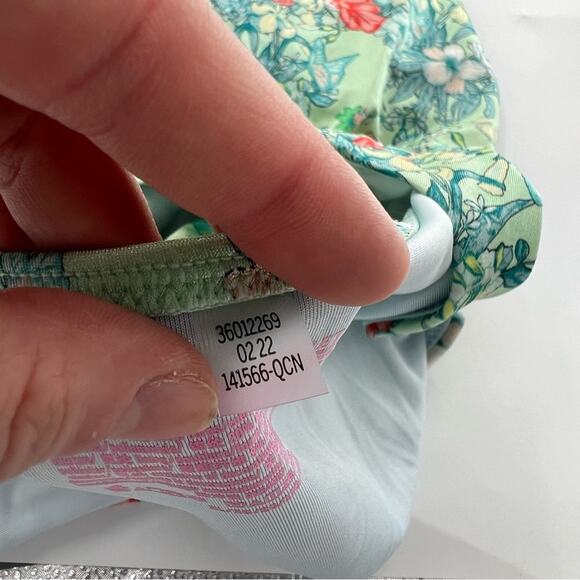 Victoria’s Secret Wrap Criss Cross One Piece Sexy Green Floral Swimsuit Women’s - Picture 7 of 10